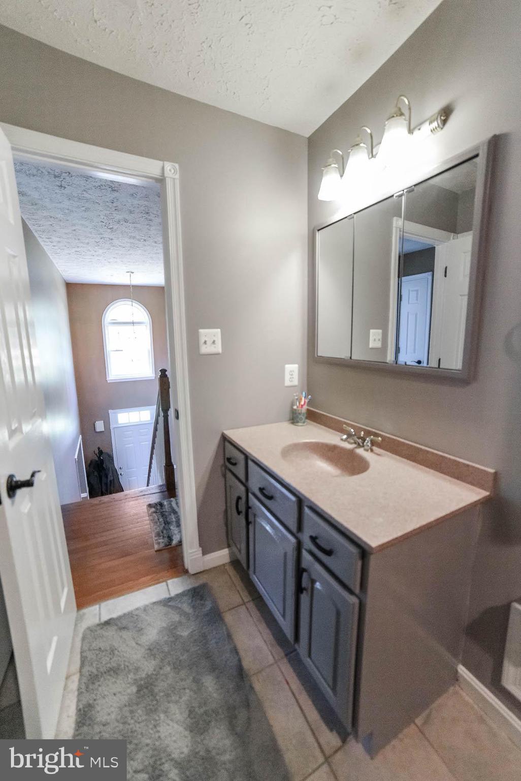 OAKLEIGH MANOR ESTATES - Residential