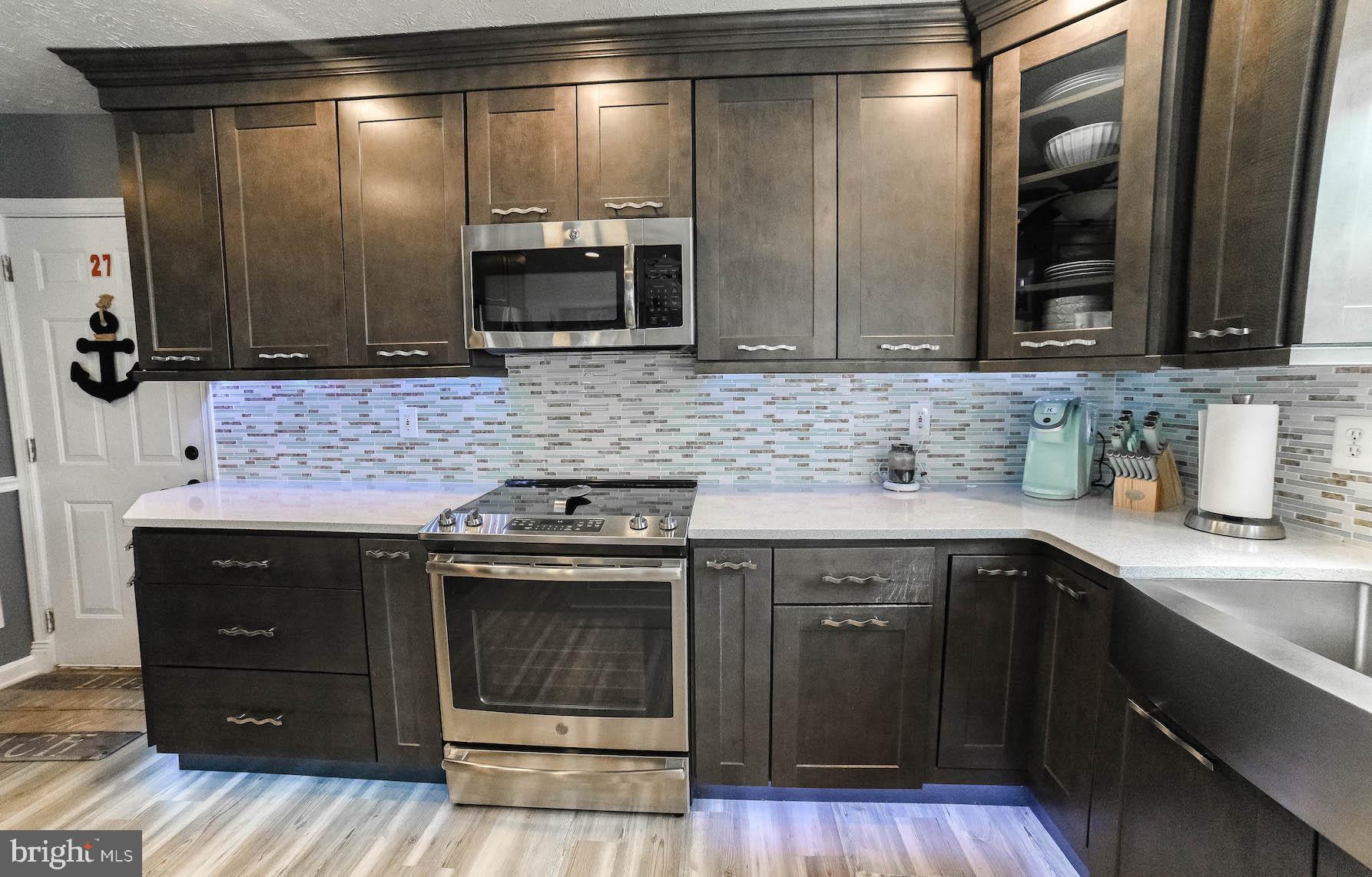 OAKLEIGH MANOR ESTATES - Residential