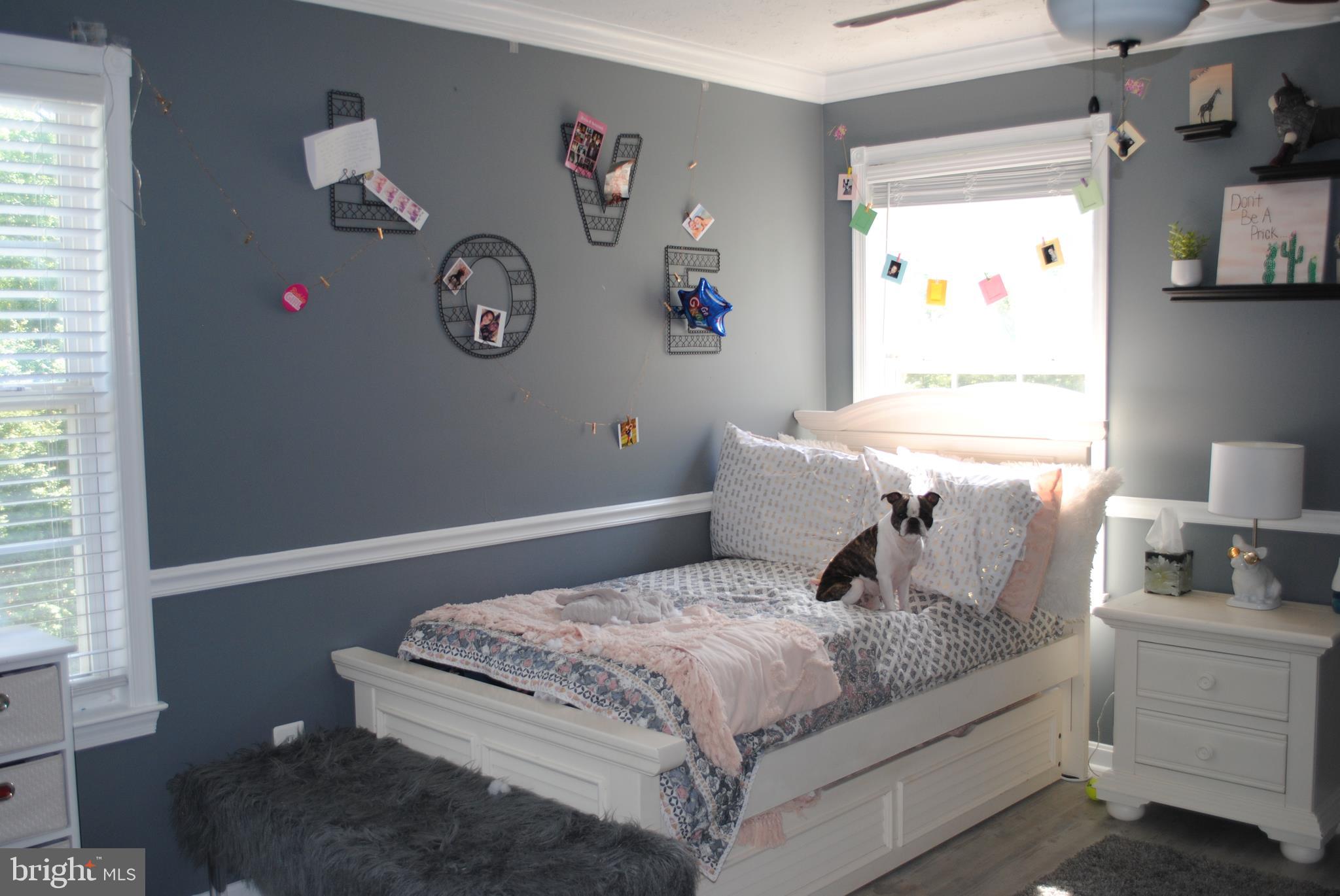 OAKLEIGH MANOR ESTATES - Residential