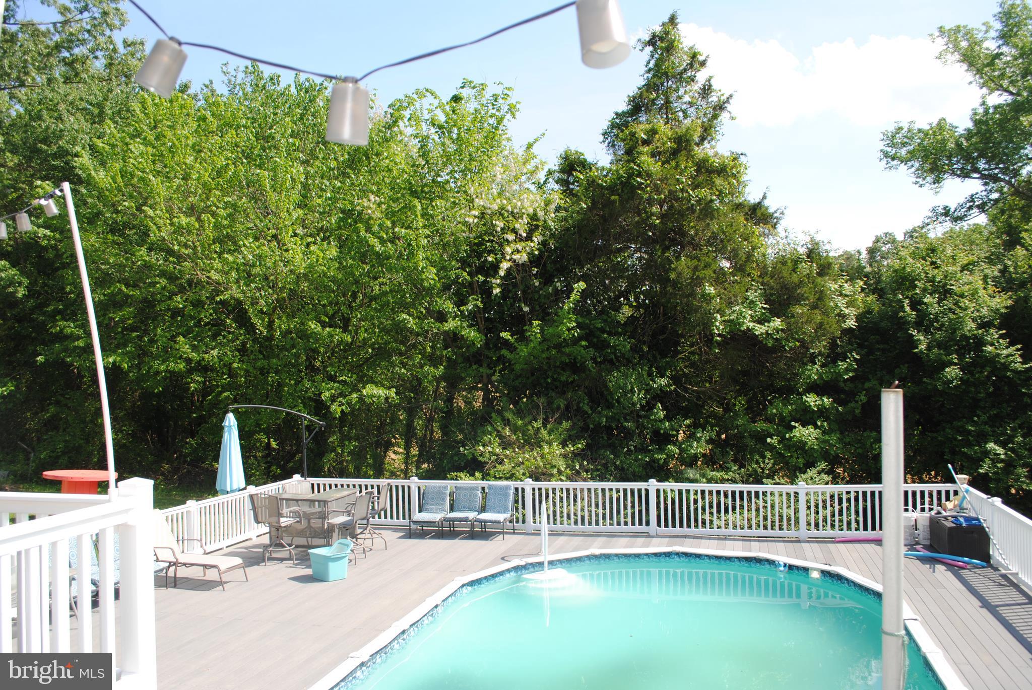 OAKLEIGH MANOR ESTATES - Residential