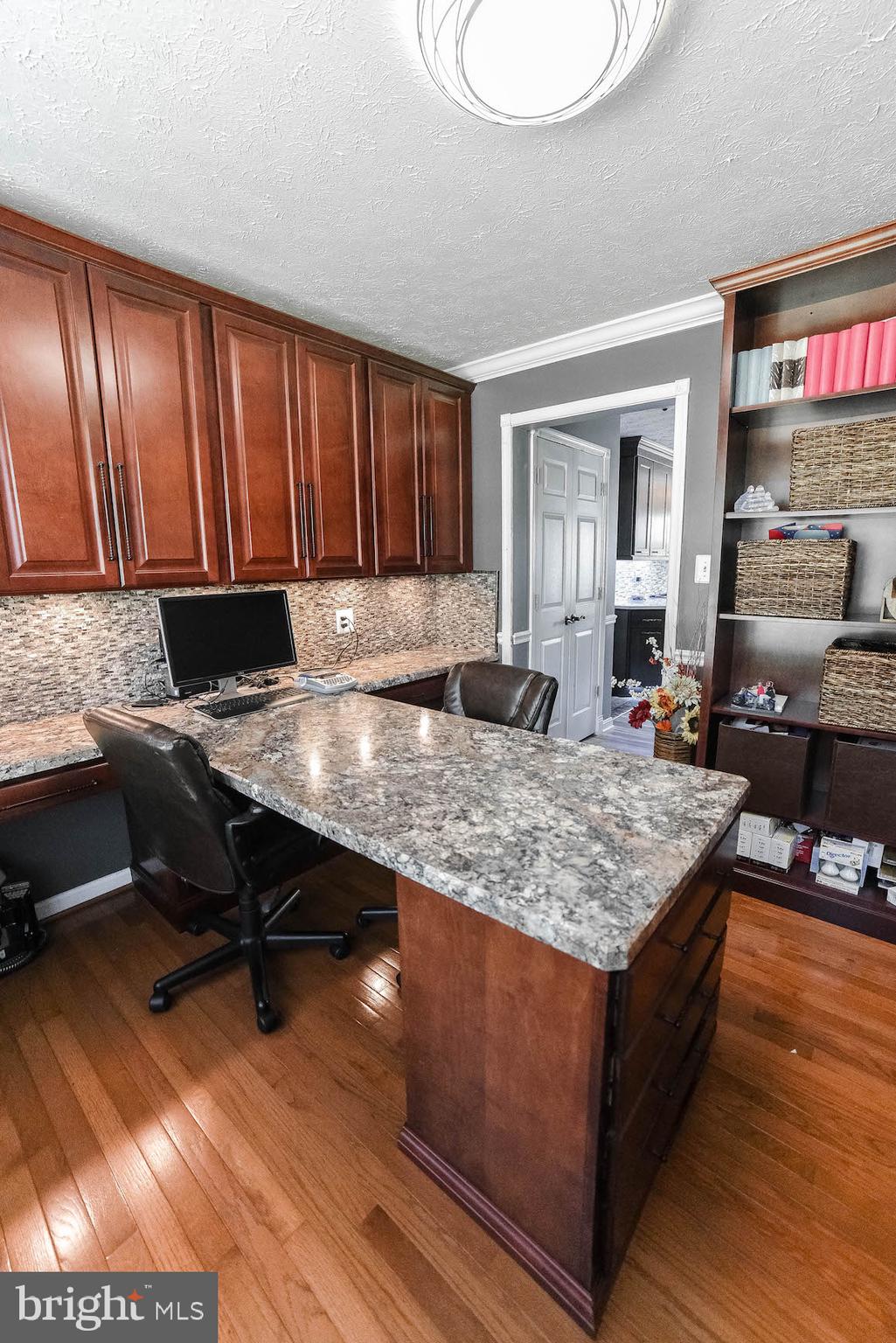 OAKLEIGH MANOR ESTATES - Residential