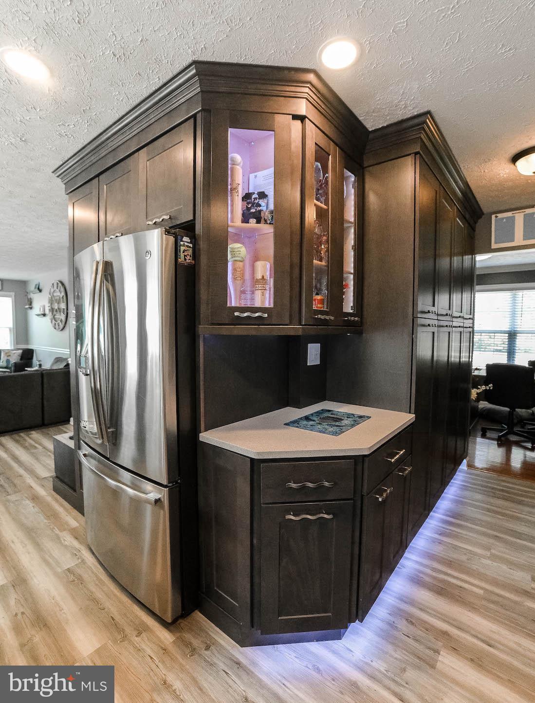 OAKLEIGH MANOR ESTATES - Residential