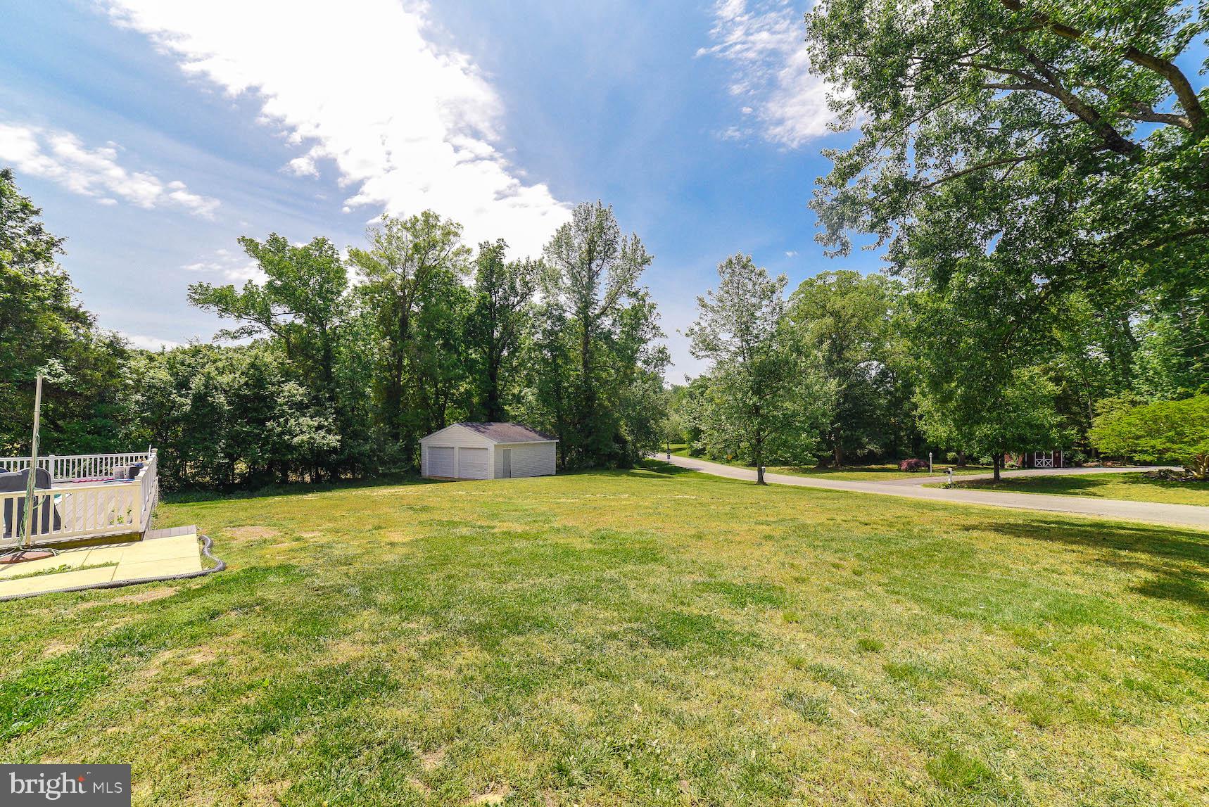 OAKLEIGH MANOR ESTATES - Residential