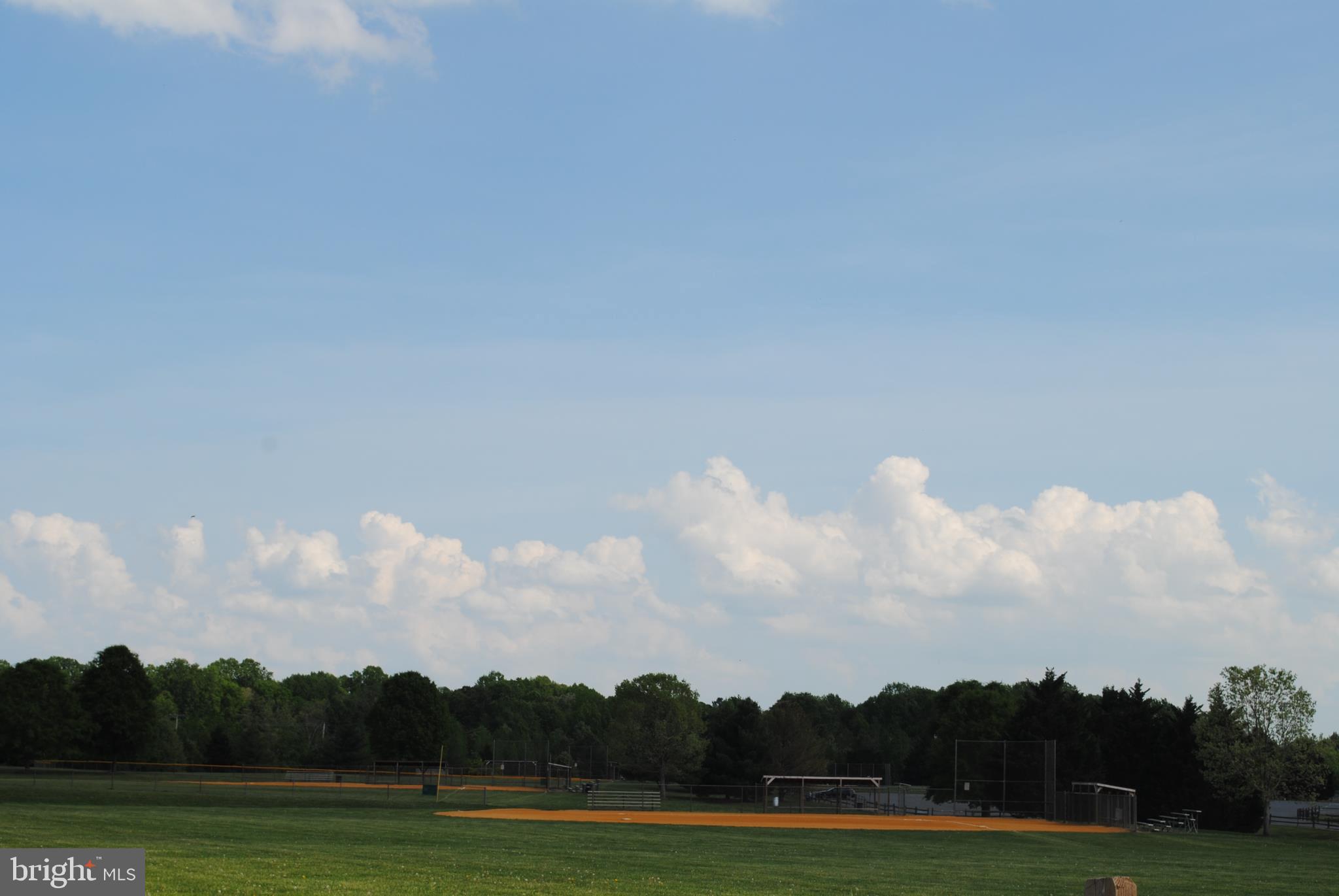 OAKLEIGH MANOR ESTATES - Residential