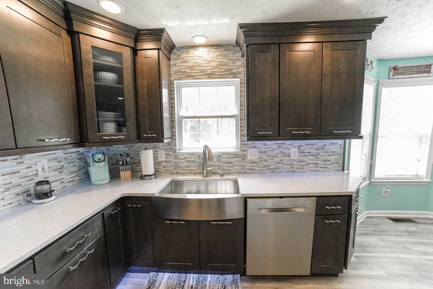 OAKLEIGH MANOR ESTATES - Residential