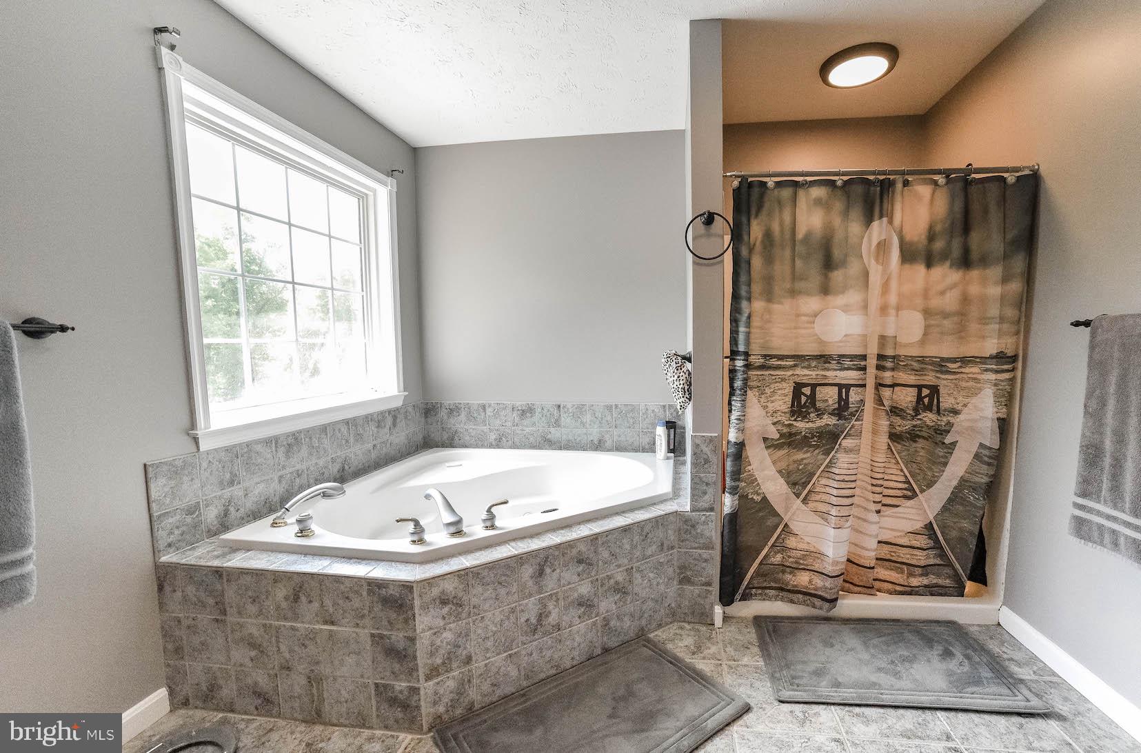 OAKLEIGH MANOR ESTATES - Residential