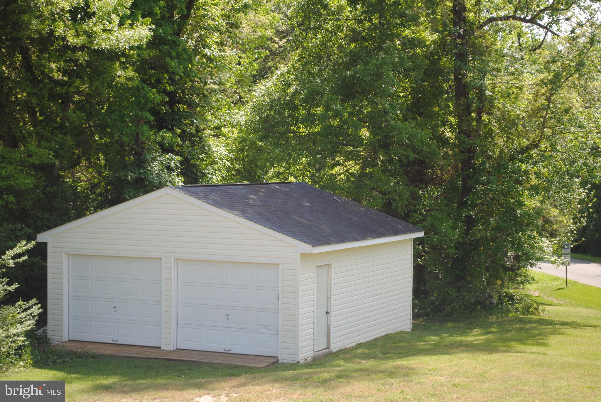 OAKLEIGH MANOR ESTATES - Residential