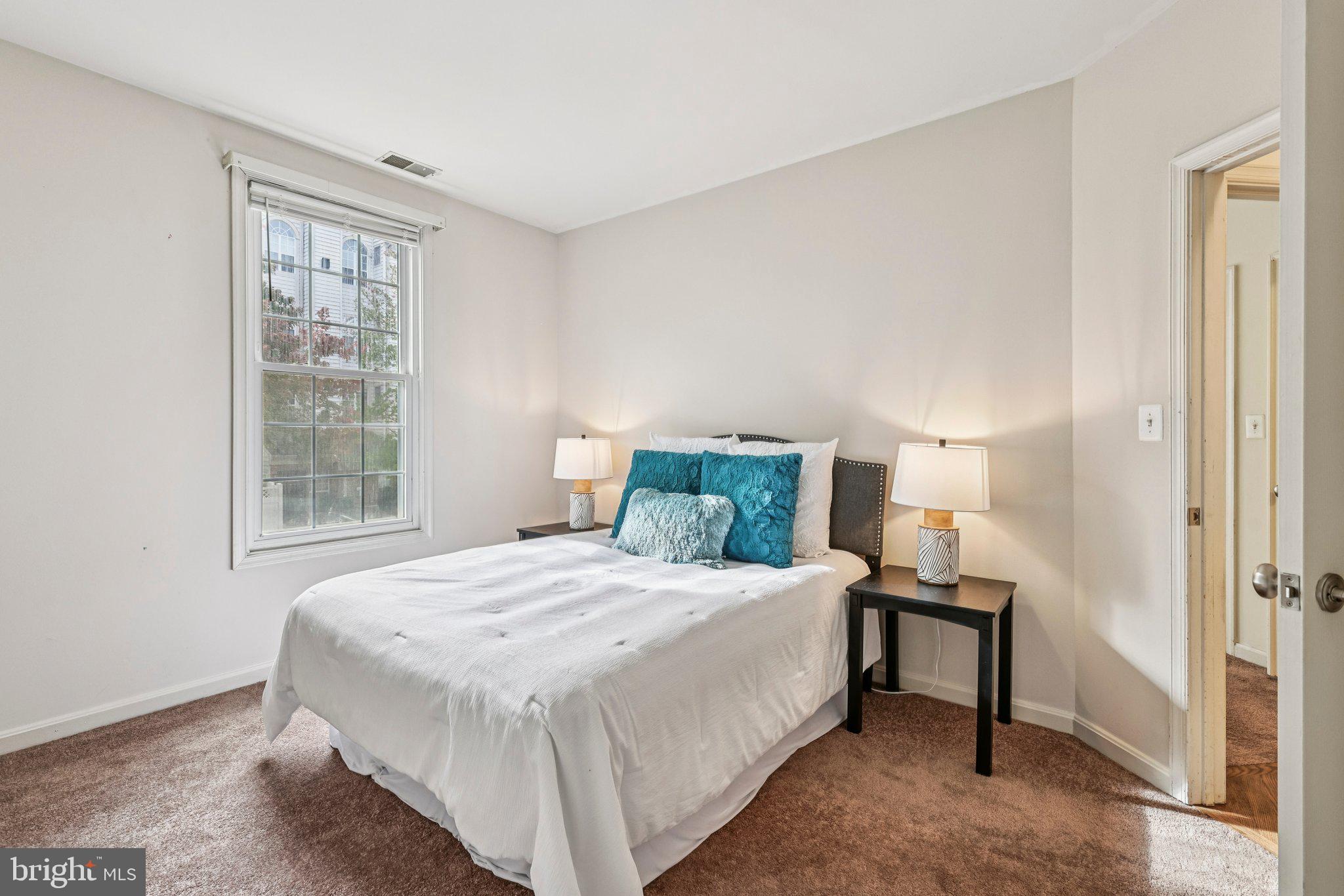 MANORS AT STONEGATE - Residential