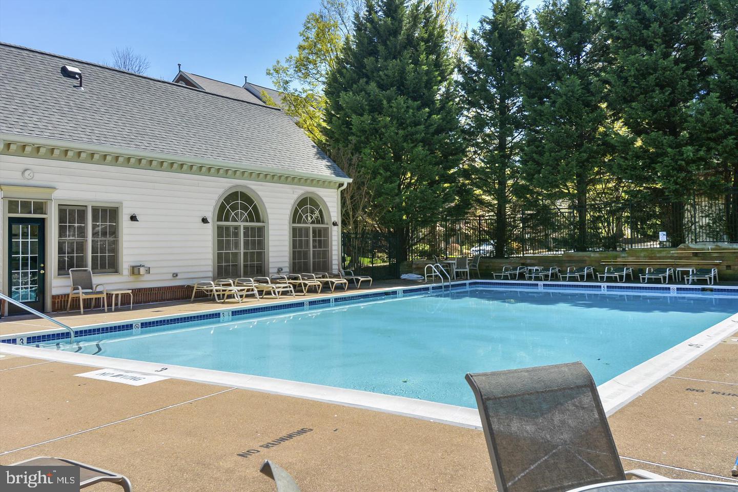 MANORS AT STONEGATE - Residential