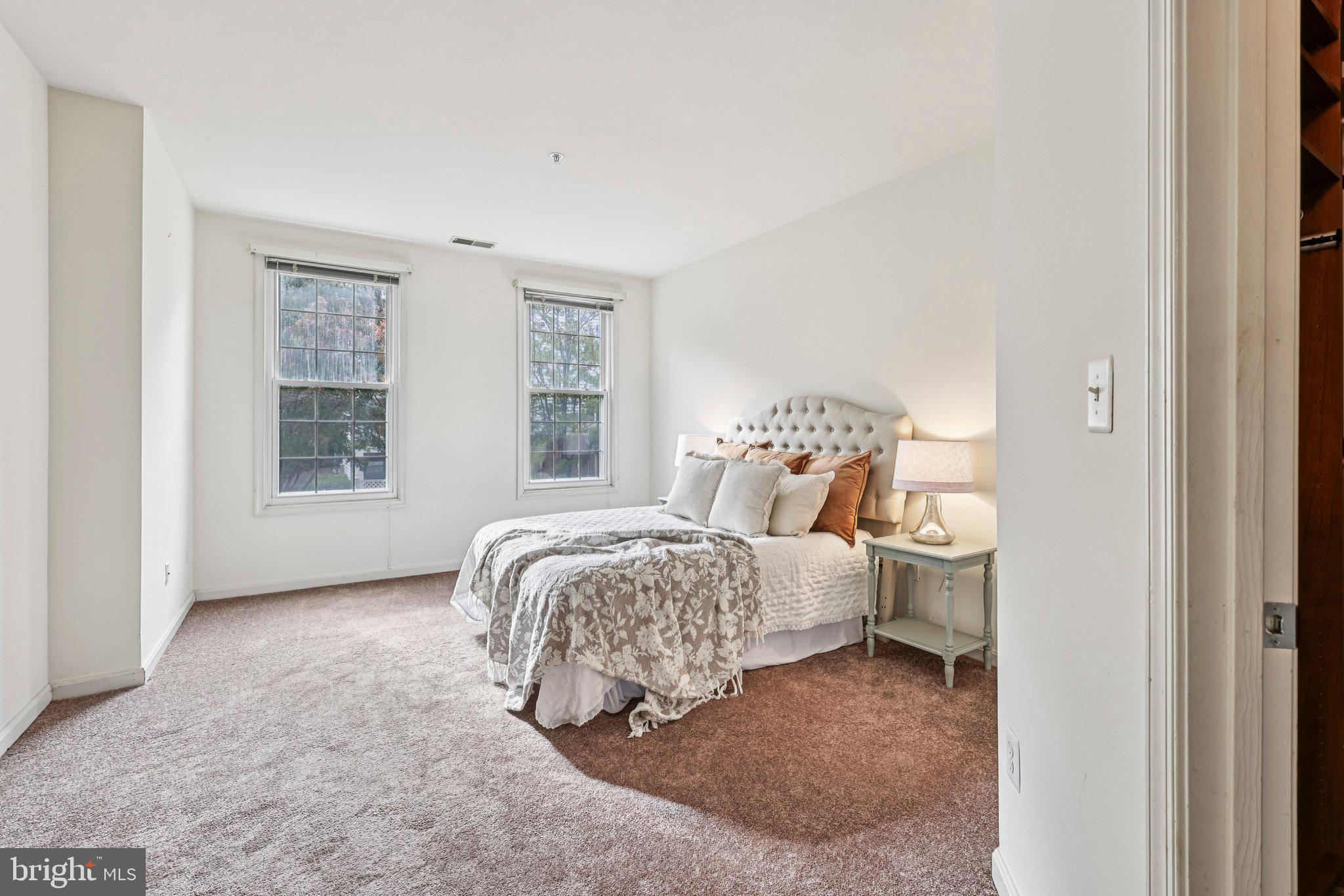 MANORS AT STONEGATE - Residential