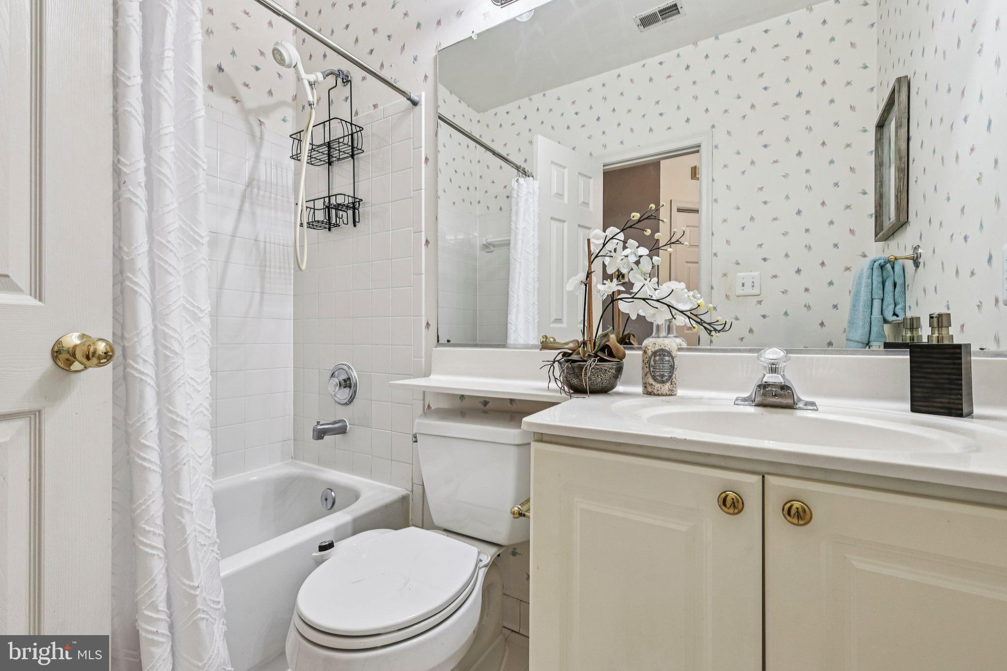 MANORS AT STONEGATE - Residential