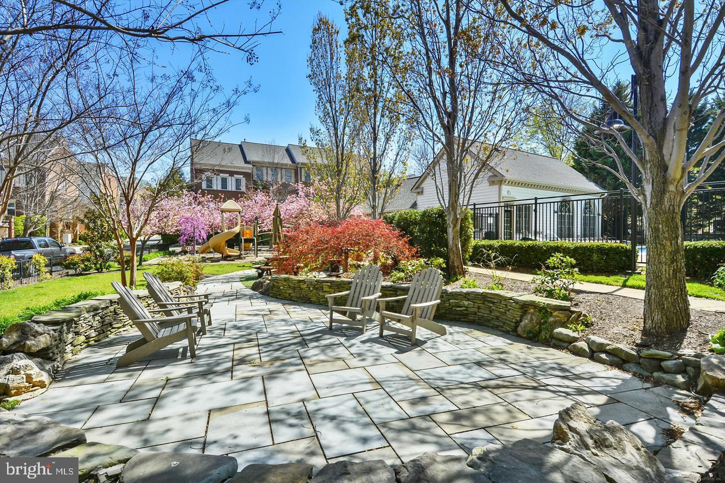 MANORS AT STONEGATE - Residential