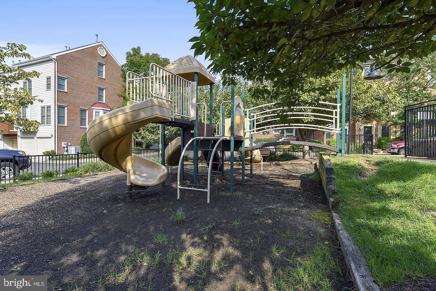 MANORS AT STONEGATE - Residential