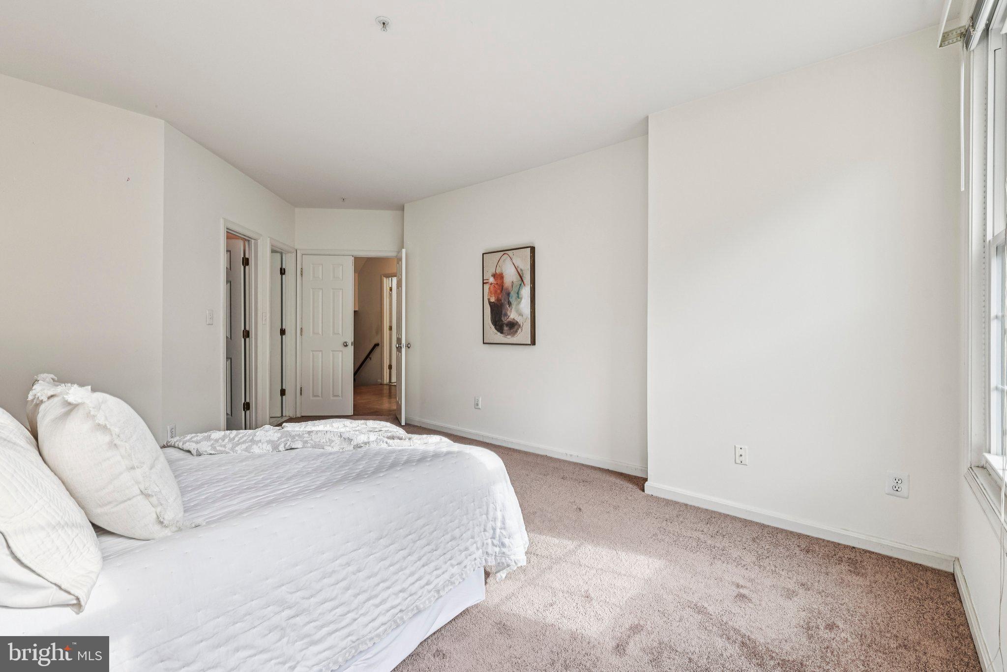 MANORS AT STONEGATE - Residential