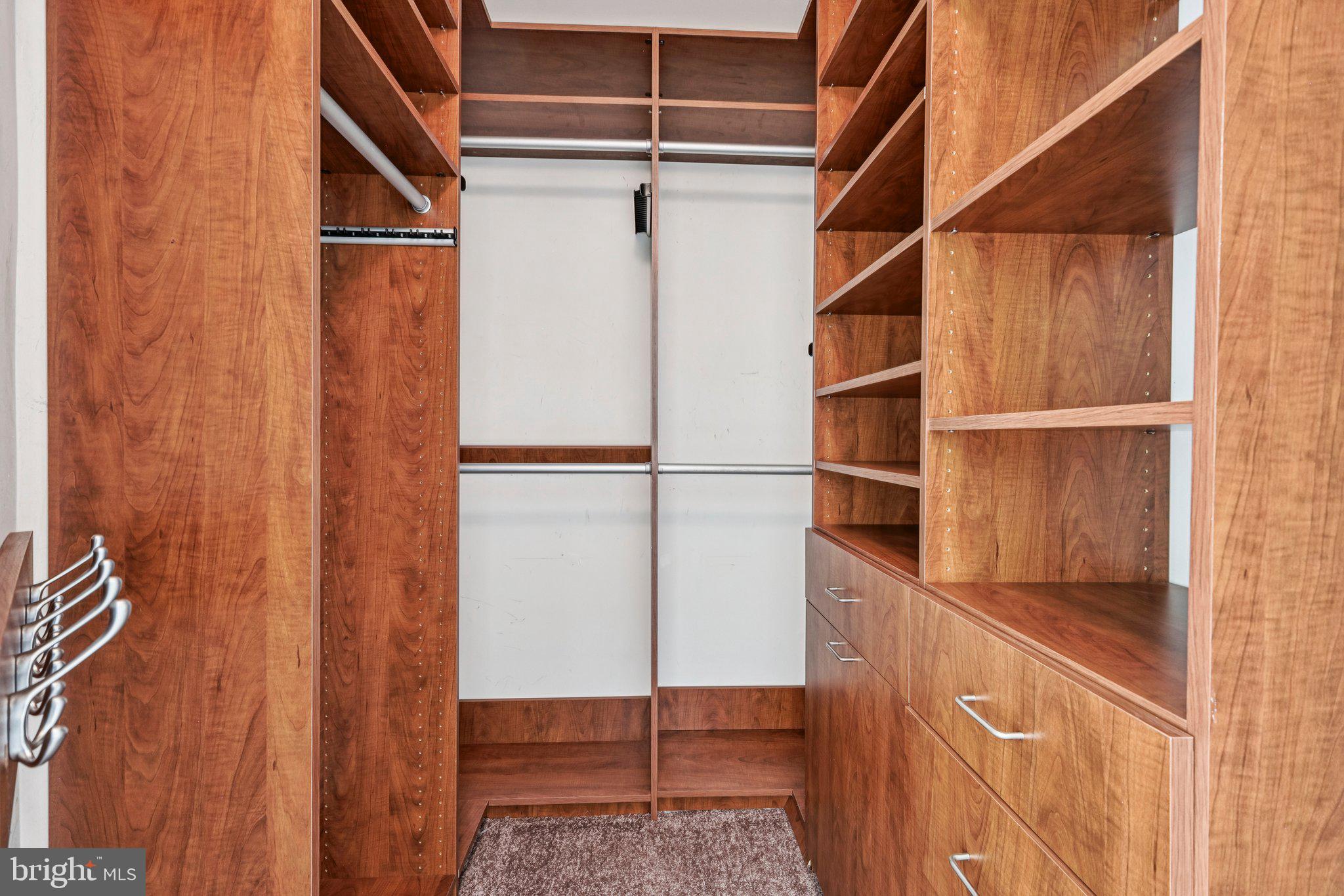 MANORS AT STONEGATE - Residential