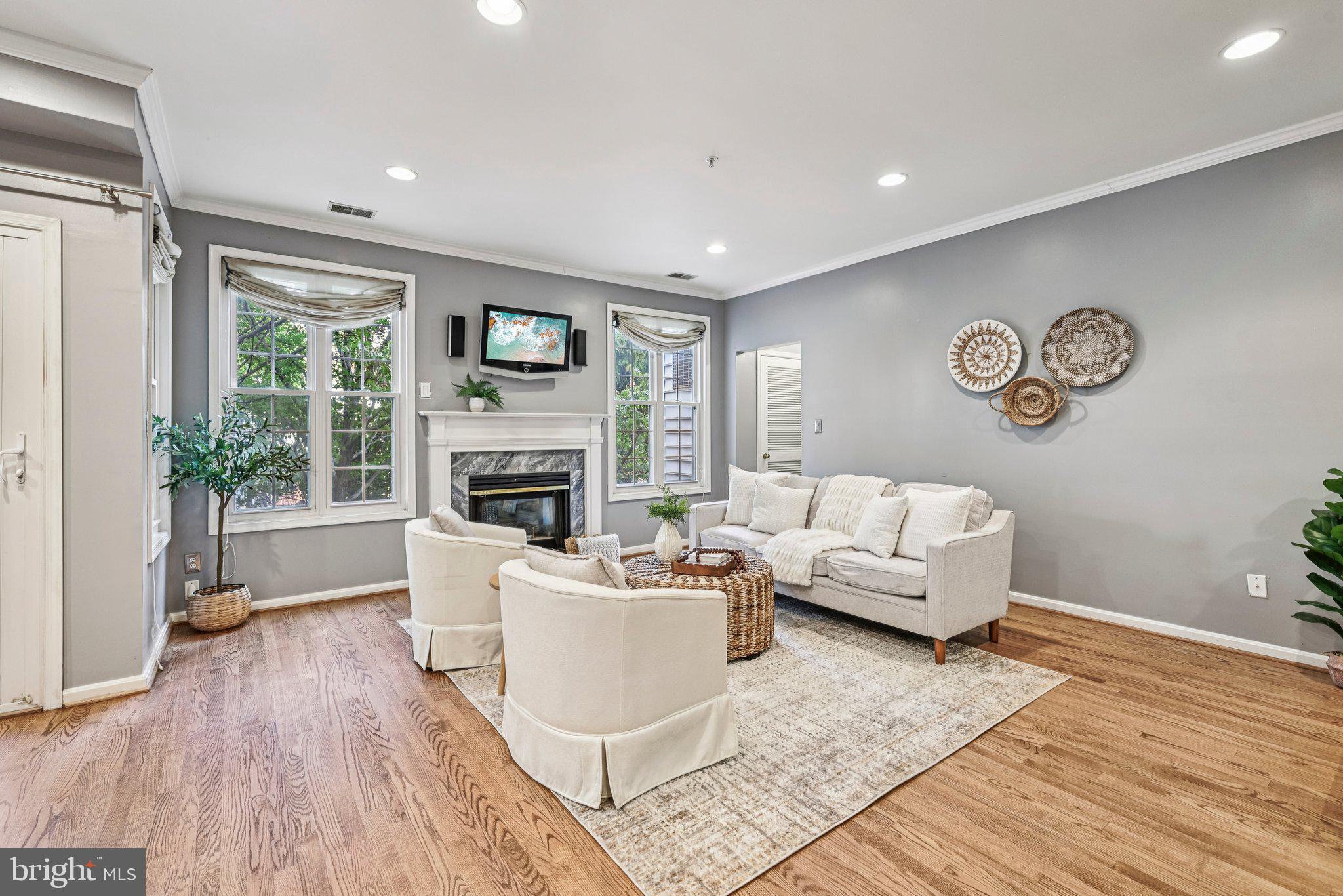 MANORS AT STONEGATE - Residential