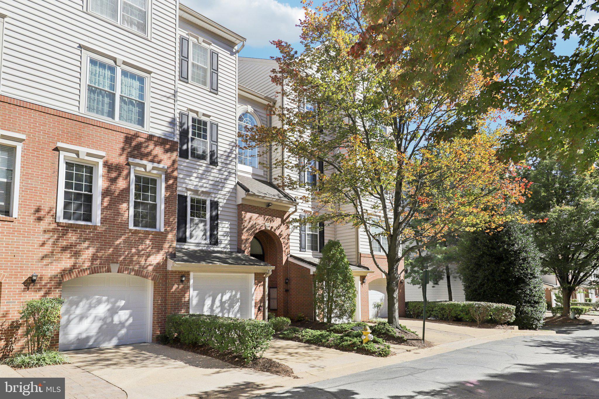 MANORS AT STONEGATE - Residential