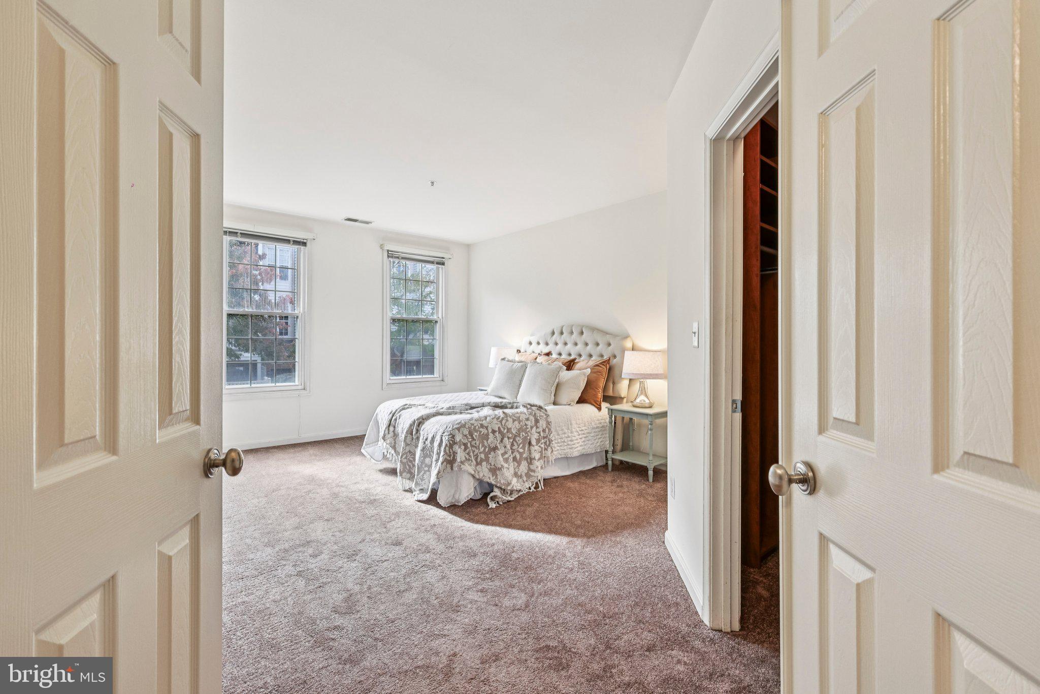 MANORS AT STONEGATE - Residential