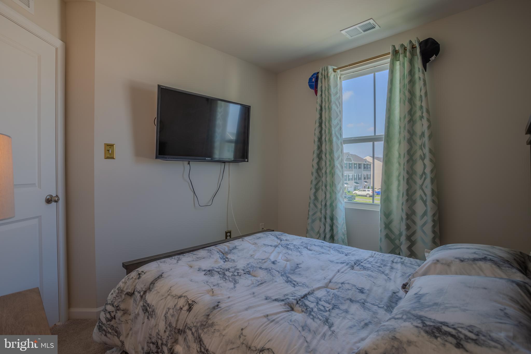 THE LAKES AT MARTINSBURG - Residential