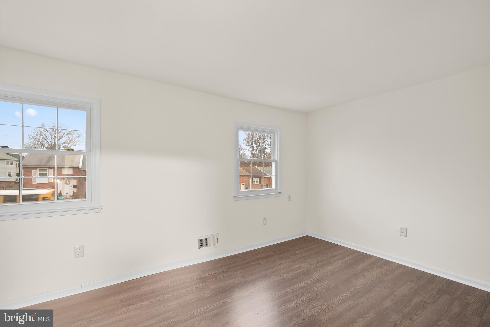 DALE CITY - Residential