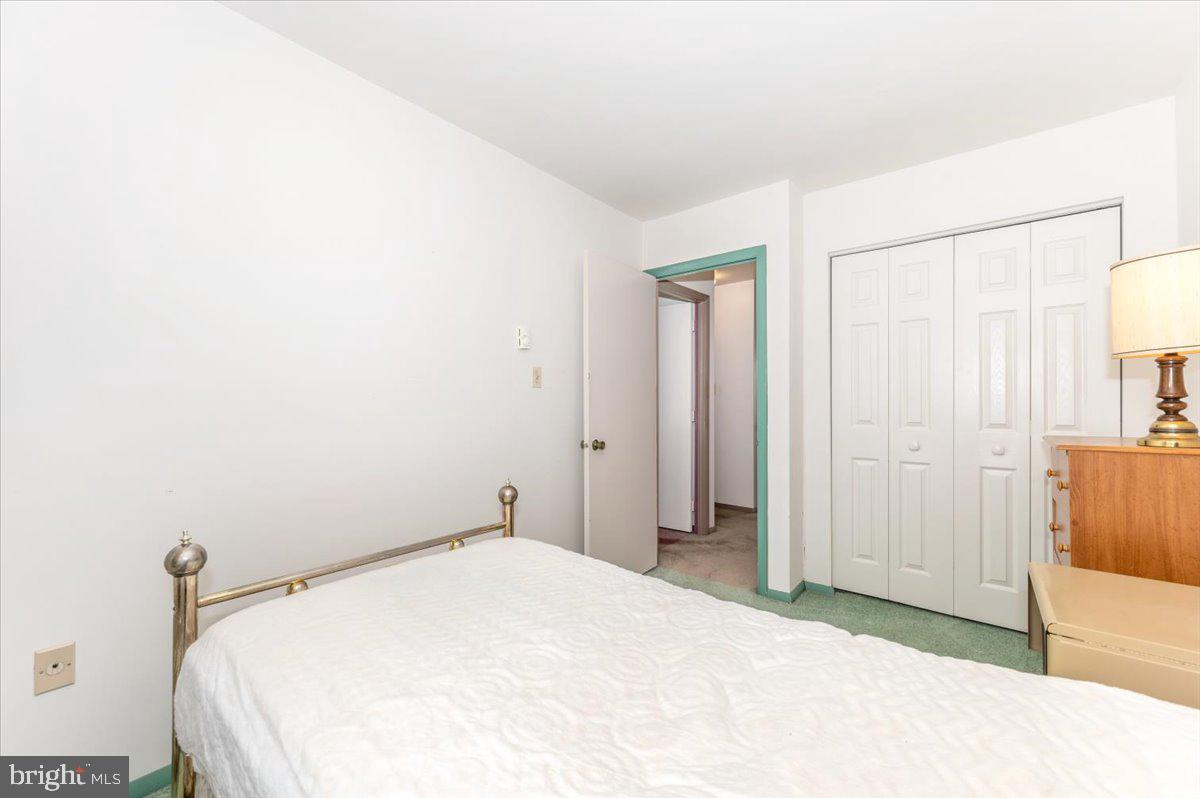 MANCHESTER VILLAGE - Residential