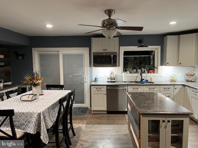 GLEN VIEW PARK - Residential