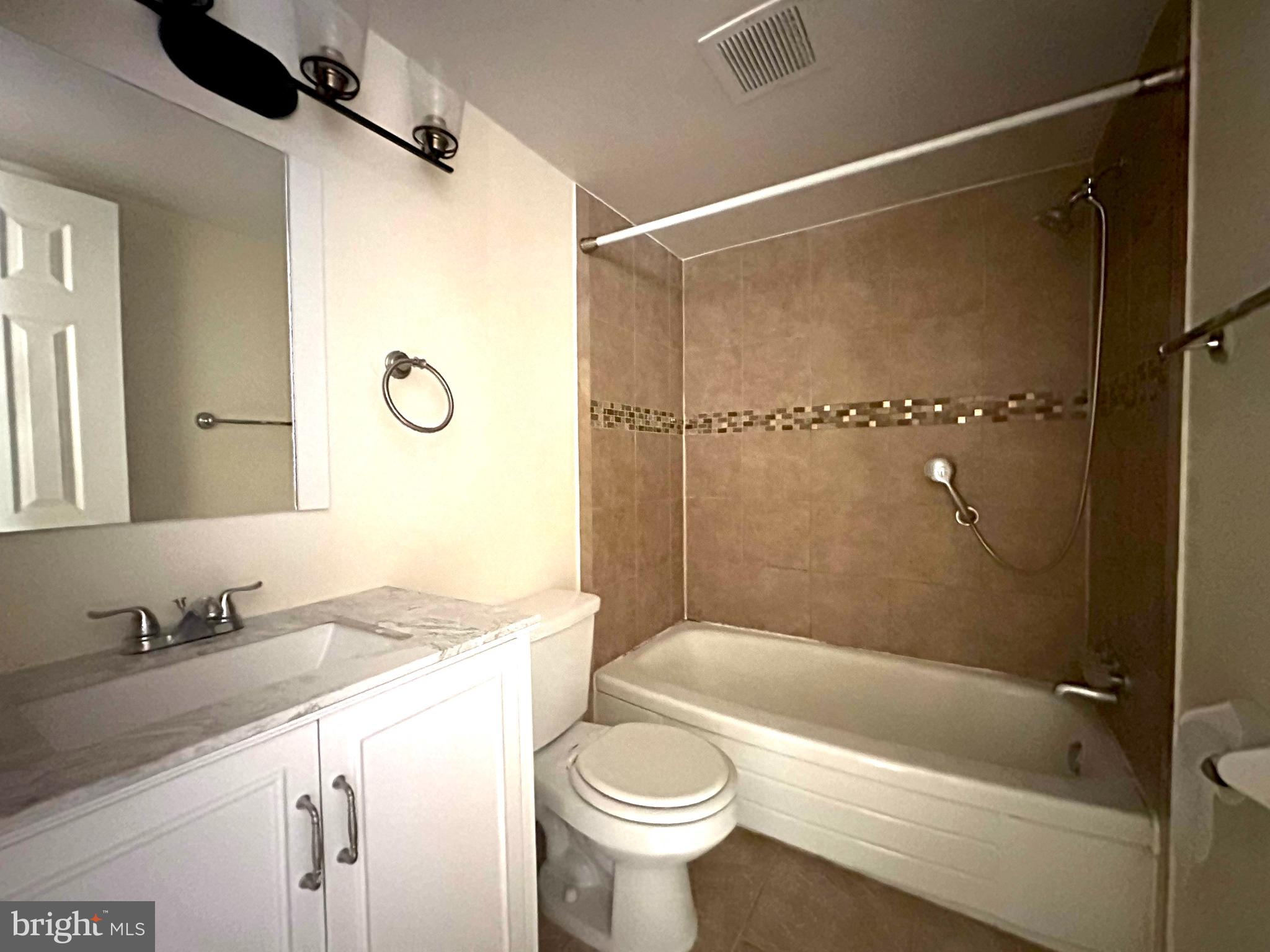 MCLEAN HILLS - Residential