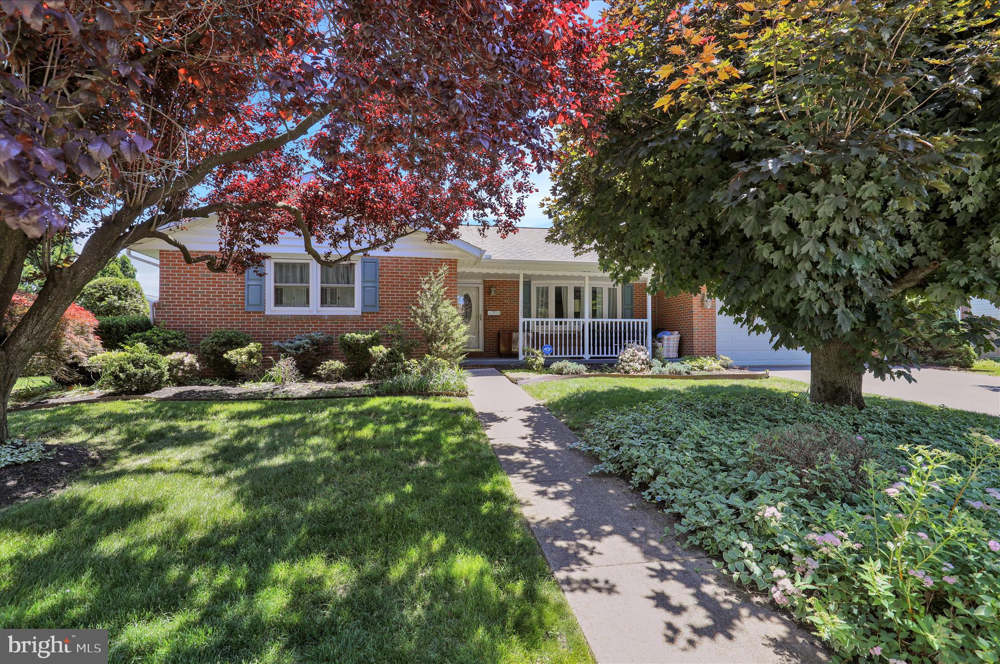 1505 CROMWELL DRIVE