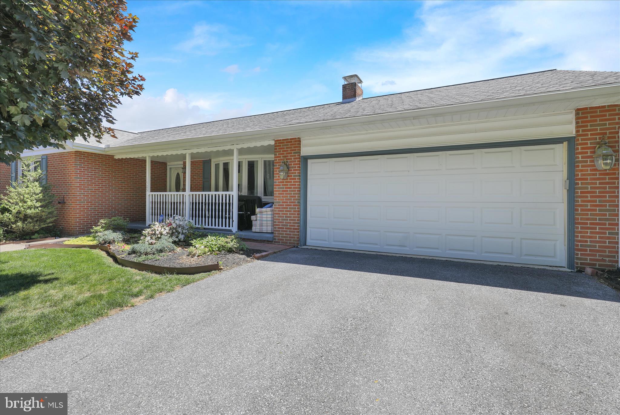 1505 CROMWELL DRIVE