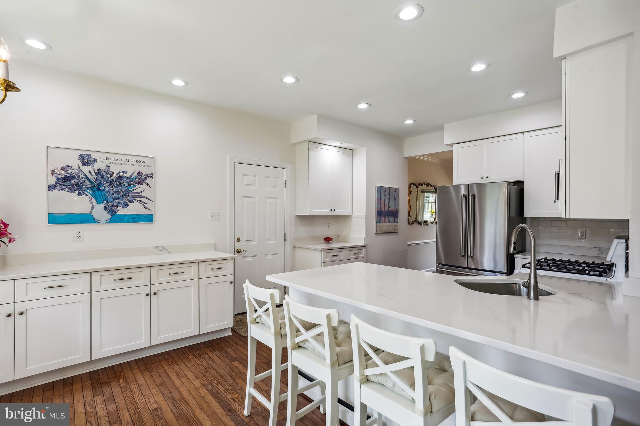 HICKORY GROVE - Residential