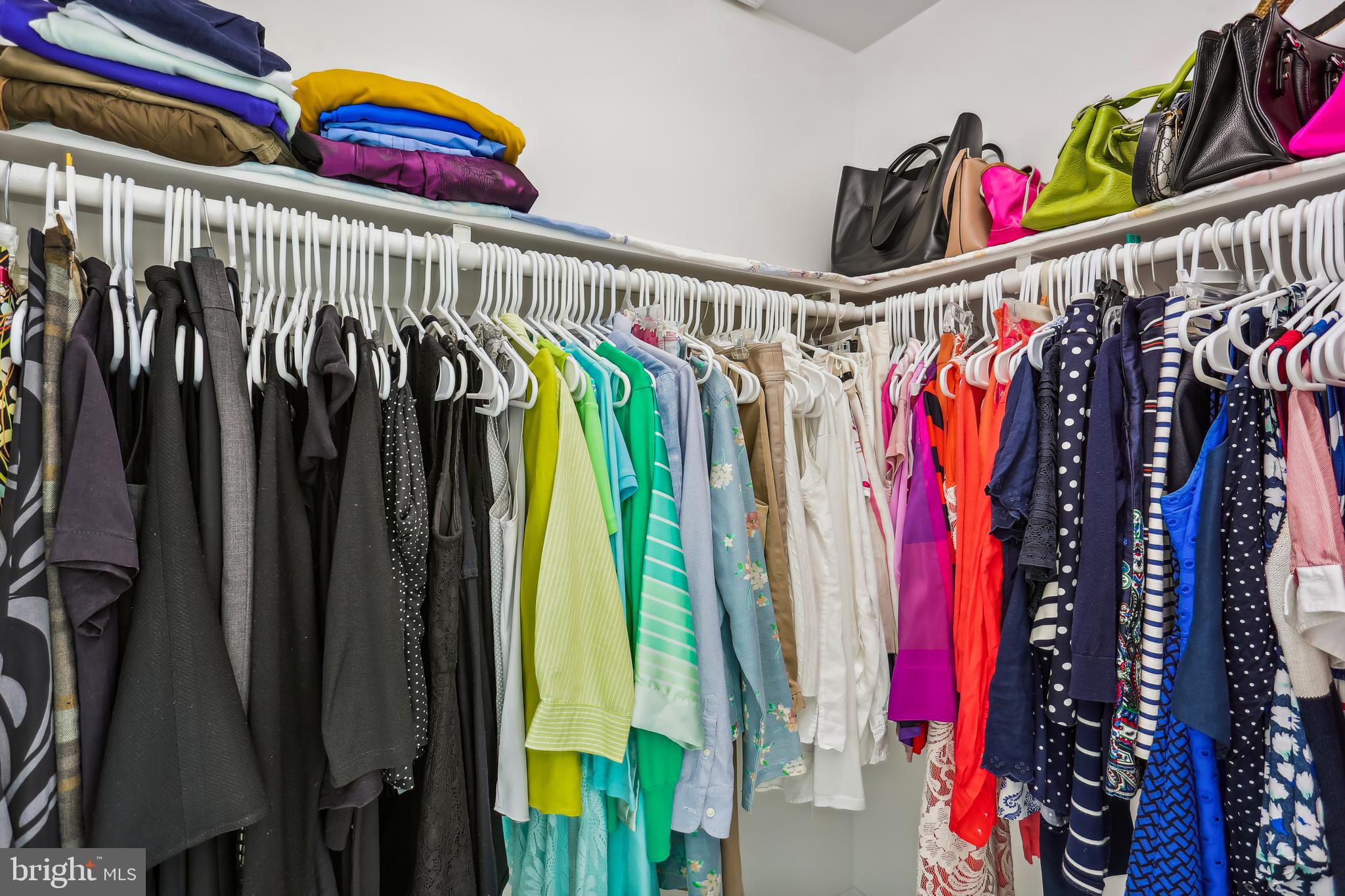 HICKORY GROVE - Residential