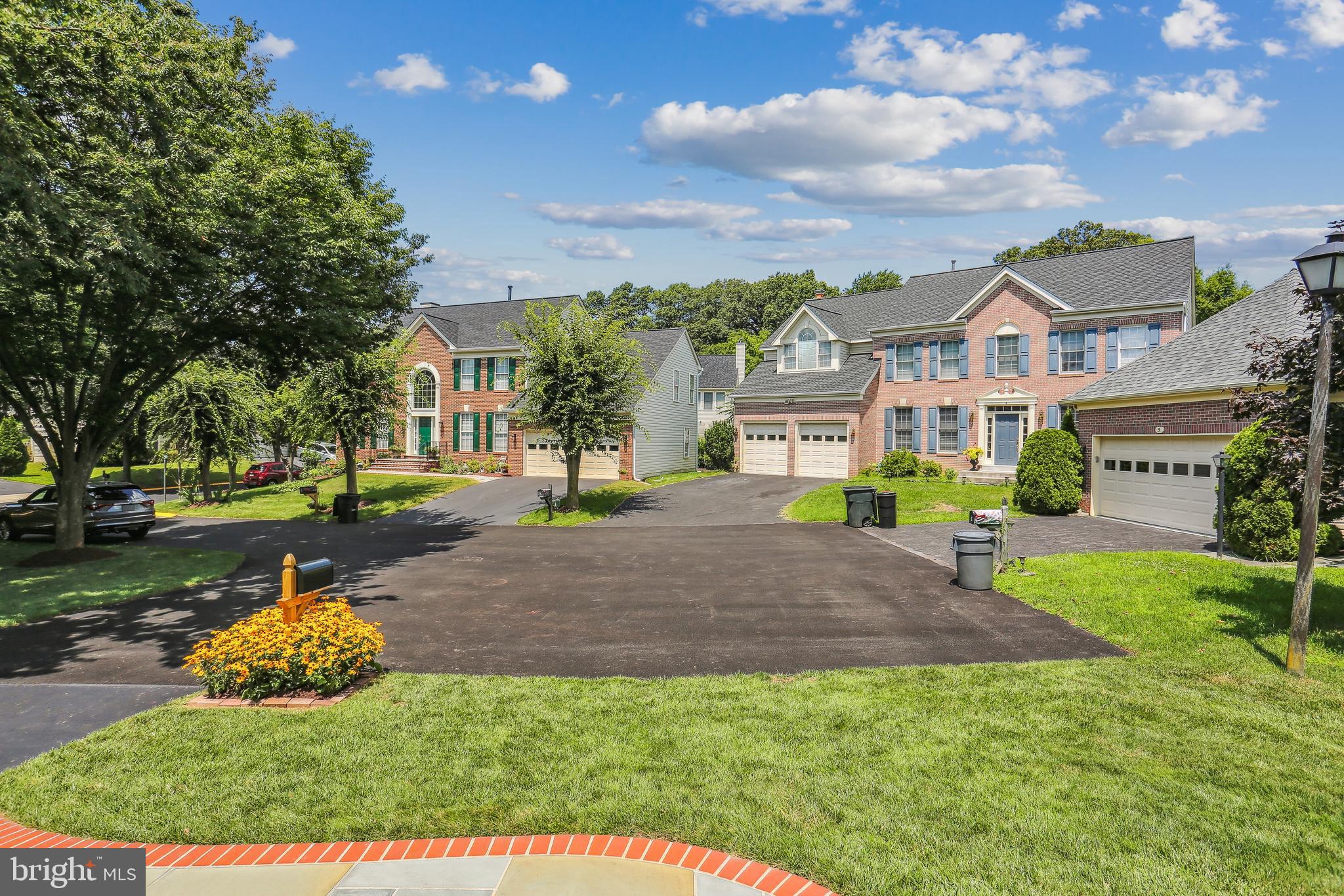 HICKORY GROVE - Residential