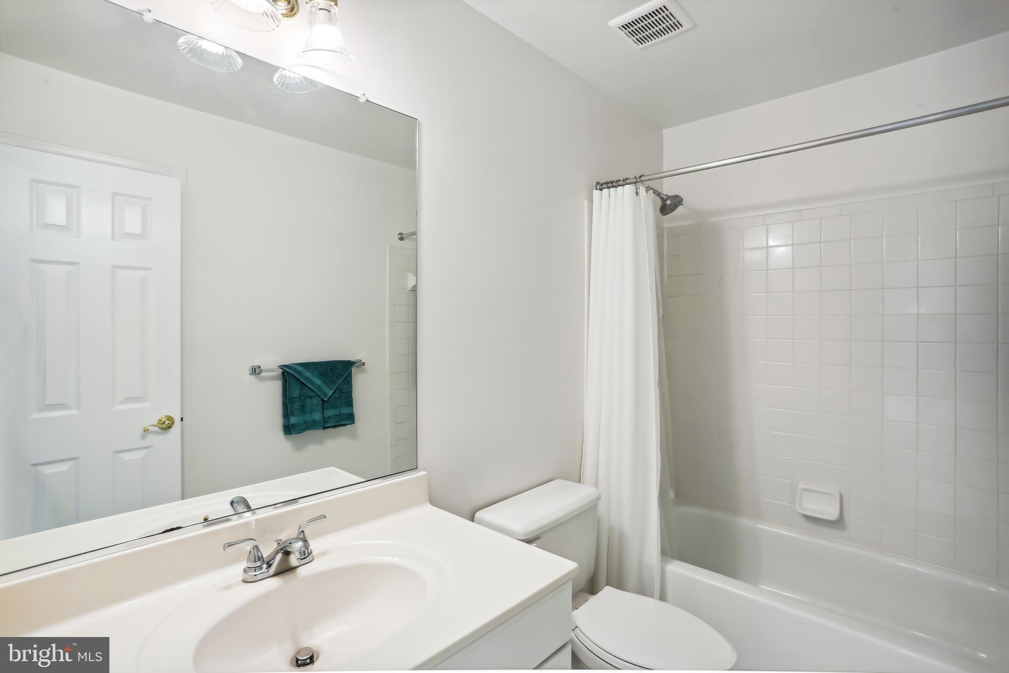 HICKORY GROVE - Residential