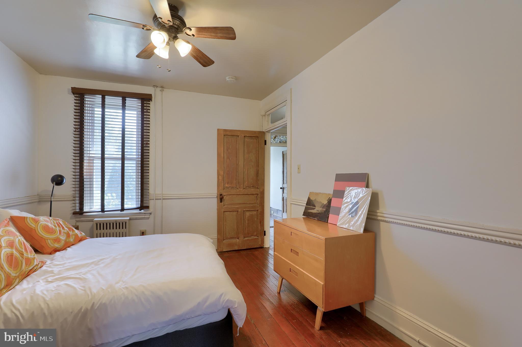 CHESTNUT HILL - Residential