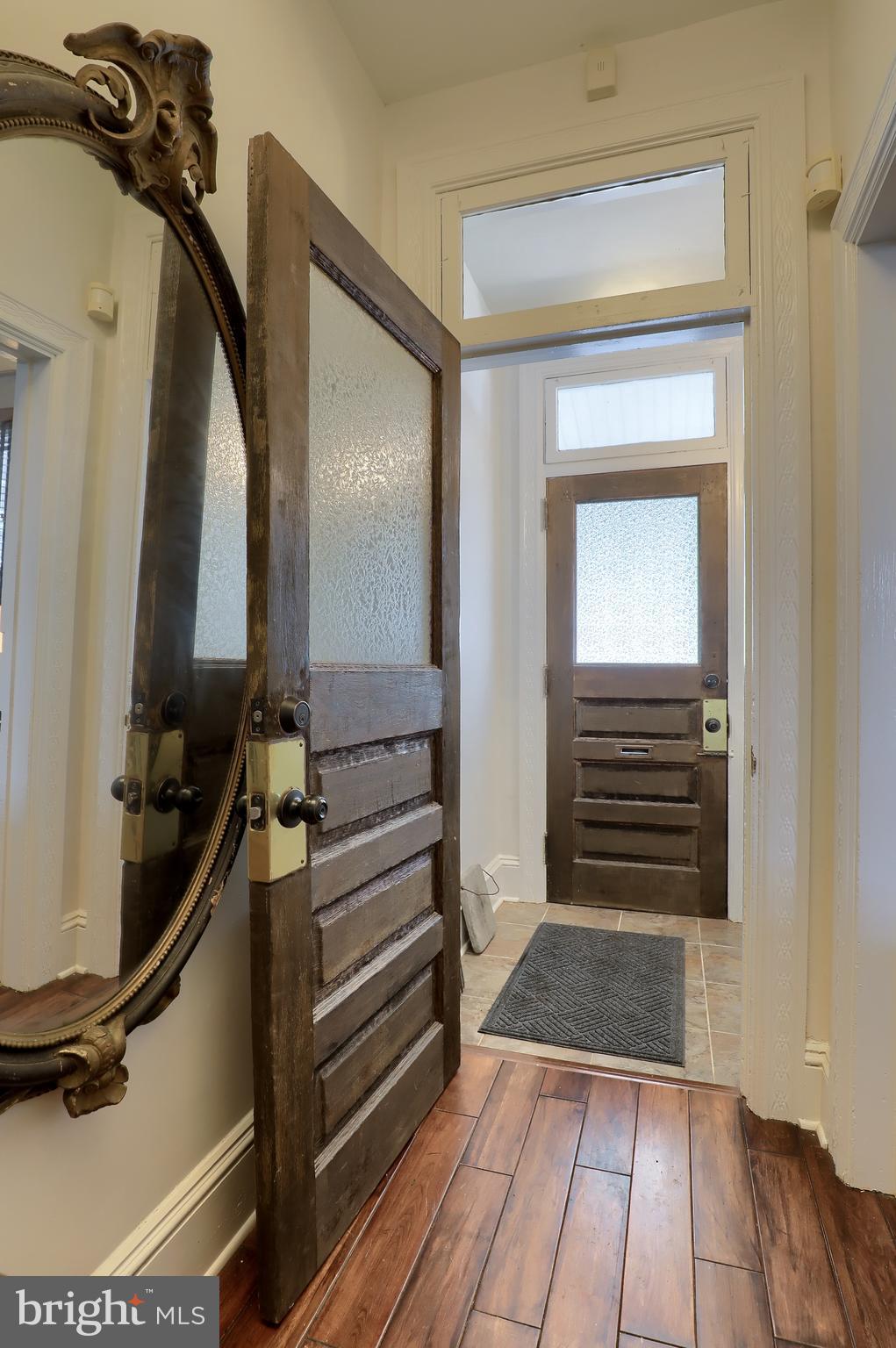 CHESTNUT HILL - Residential