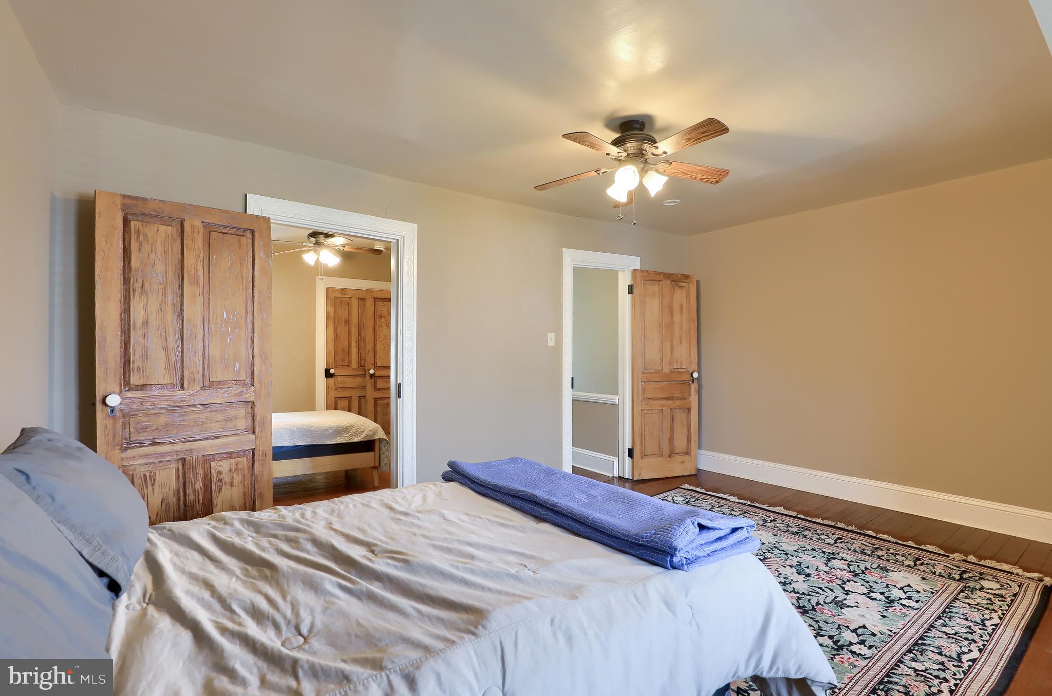 CHESTNUT HILL - Residential