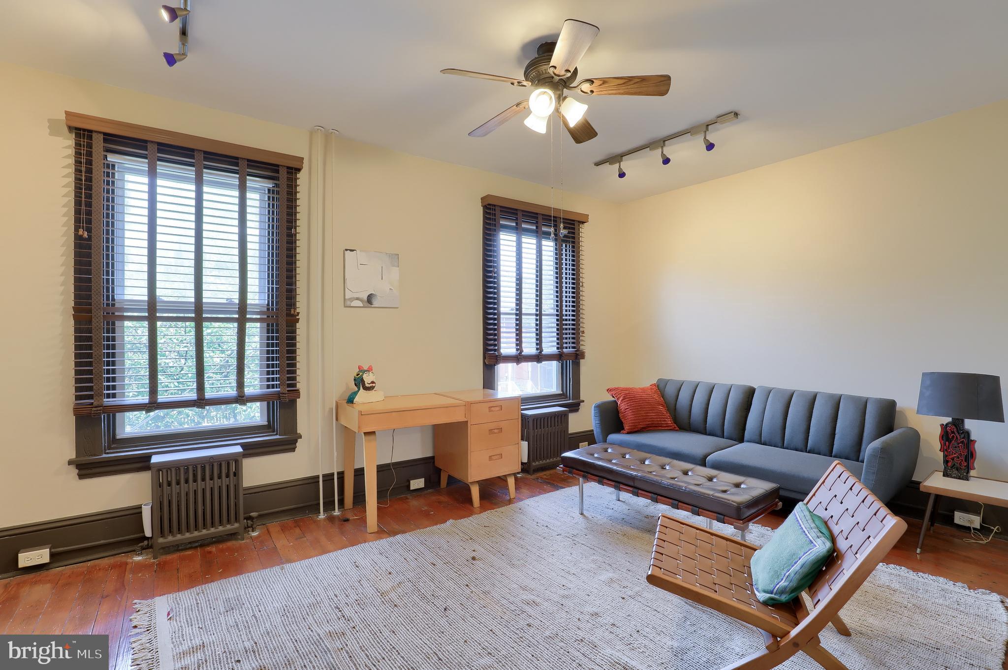 CHESTNUT HILL - Residential