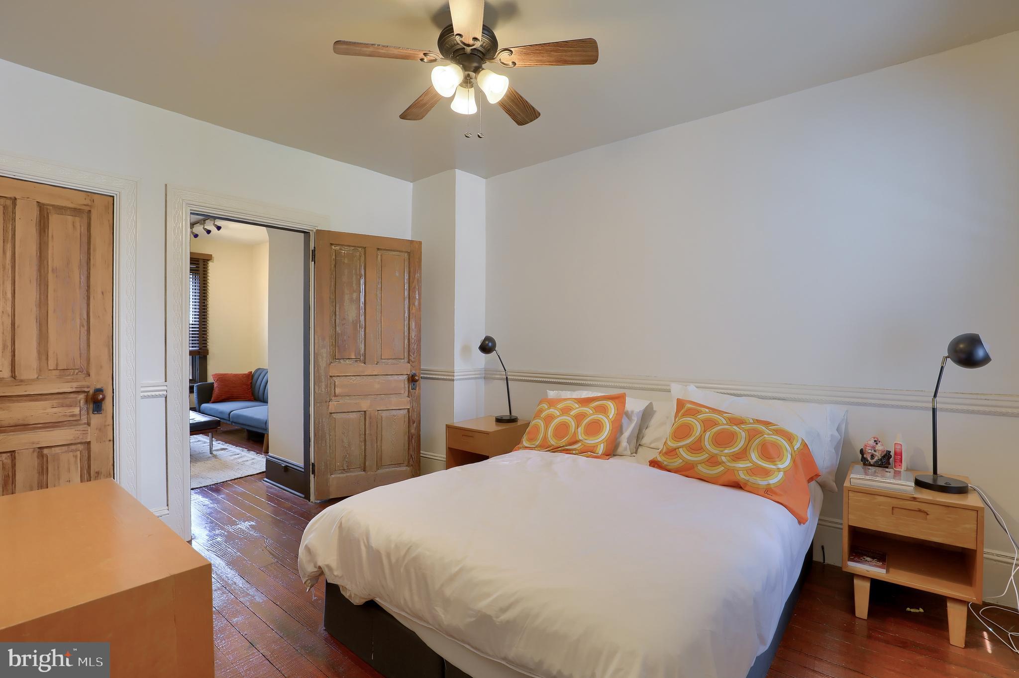 CHESTNUT HILL - Residential