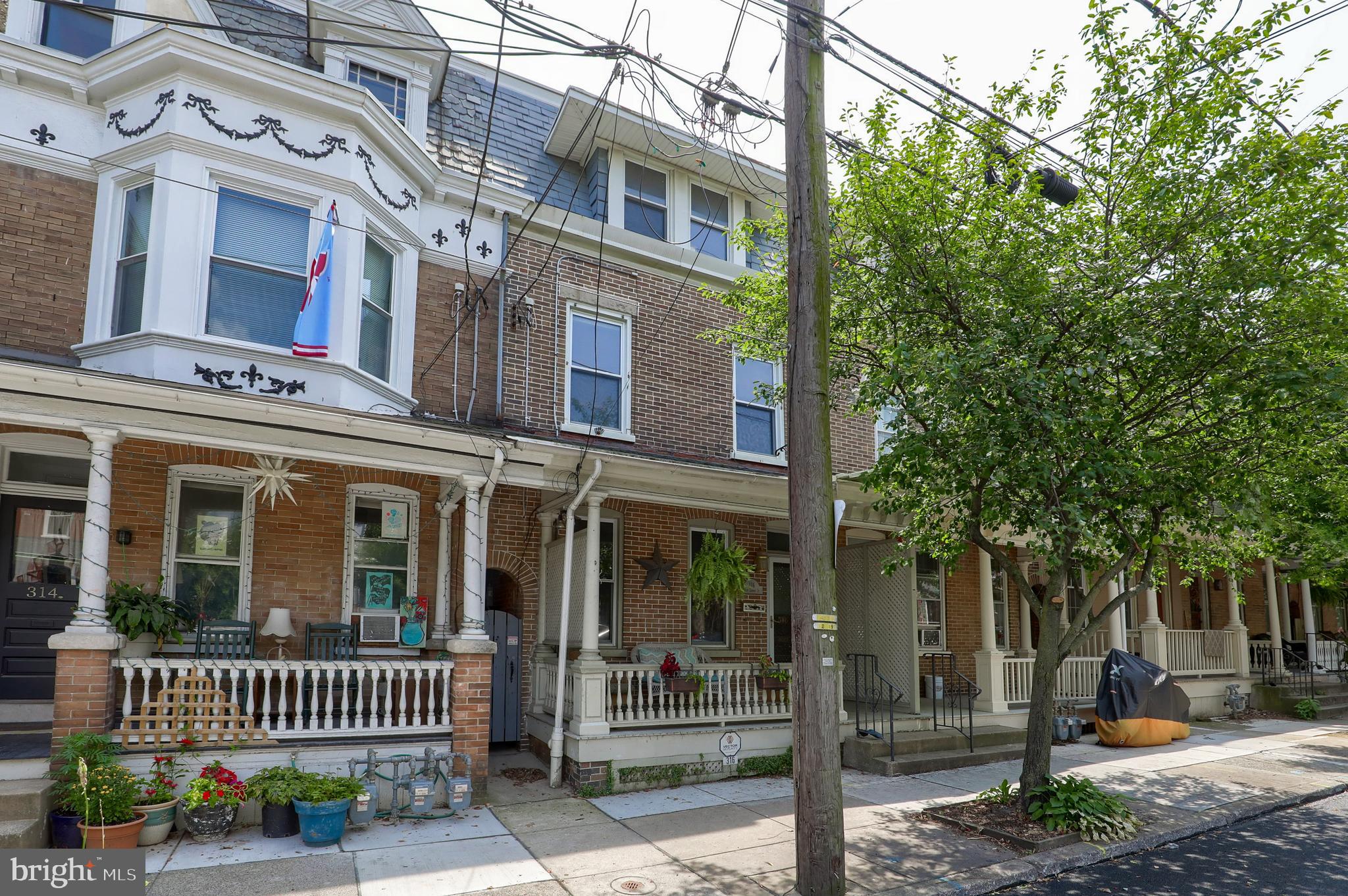 CHESTNUT HILL - Residential