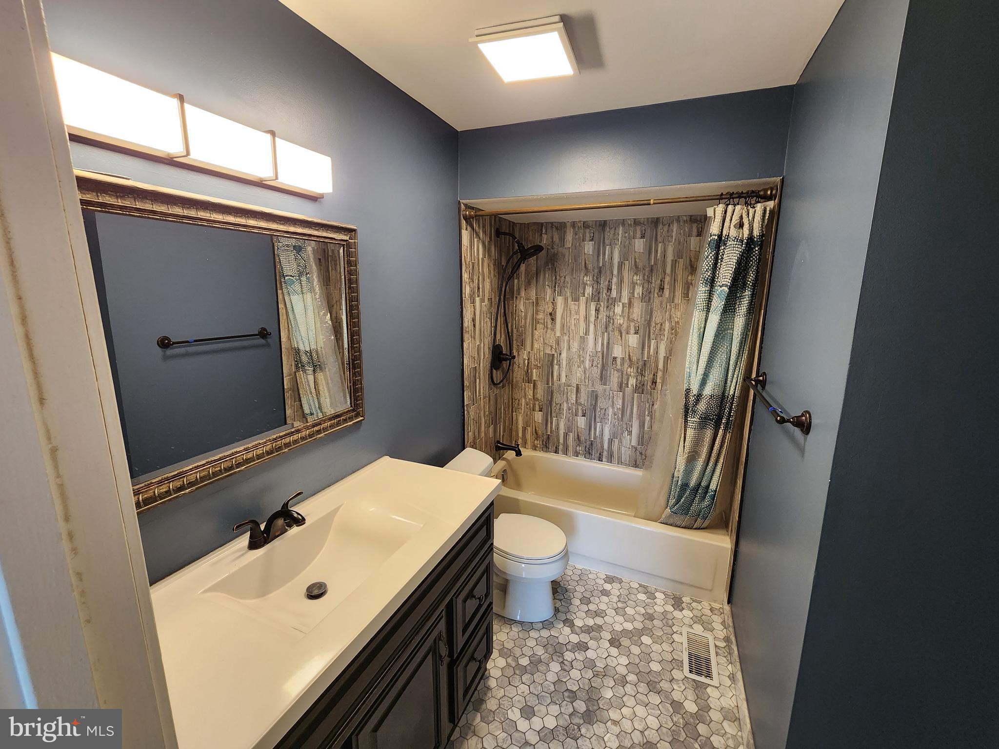 LIBERTY PL - Residential