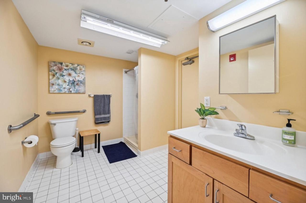 SILVER SPRING - Residential