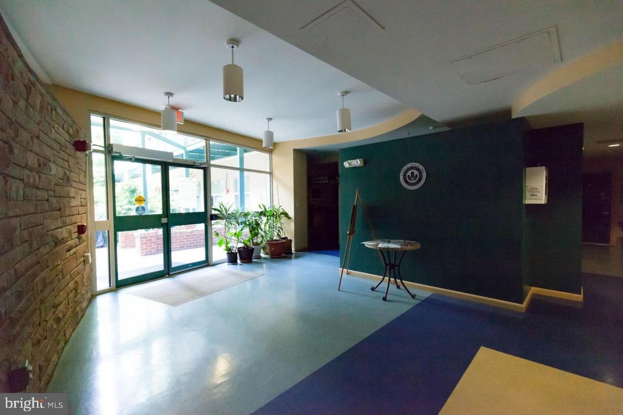 SILVER SPRING - Residential