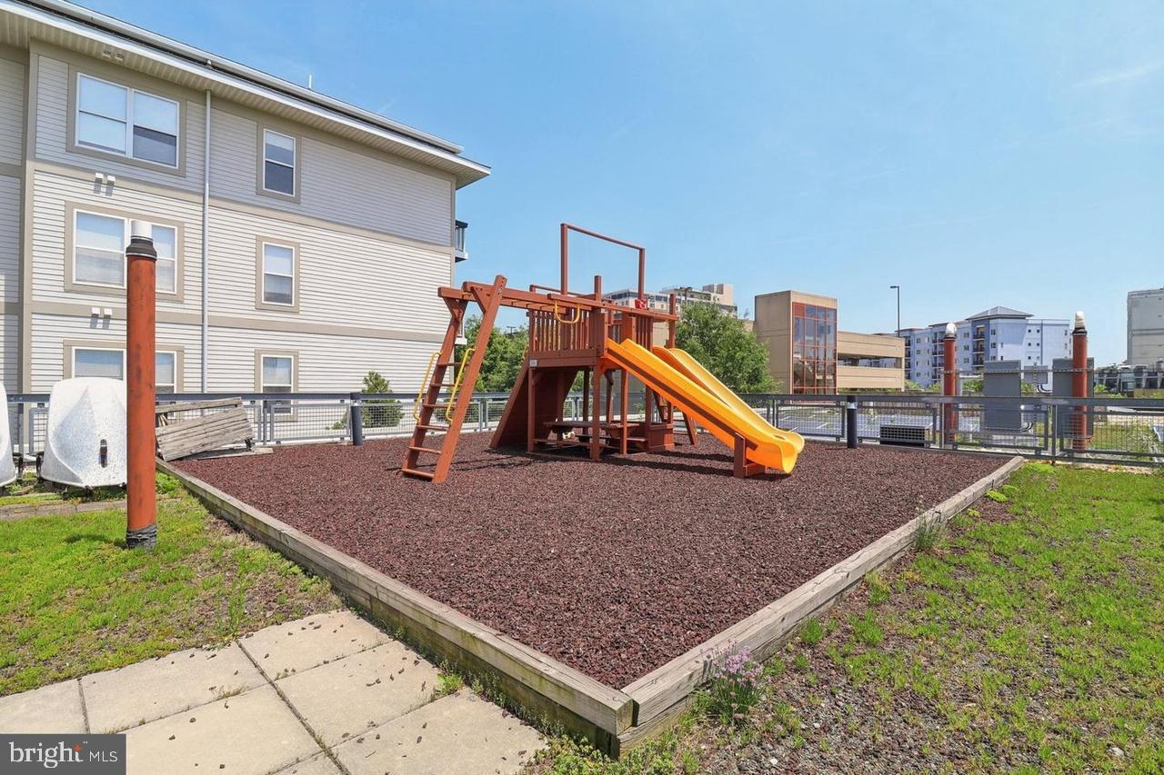 SILVER SPRING - Residential