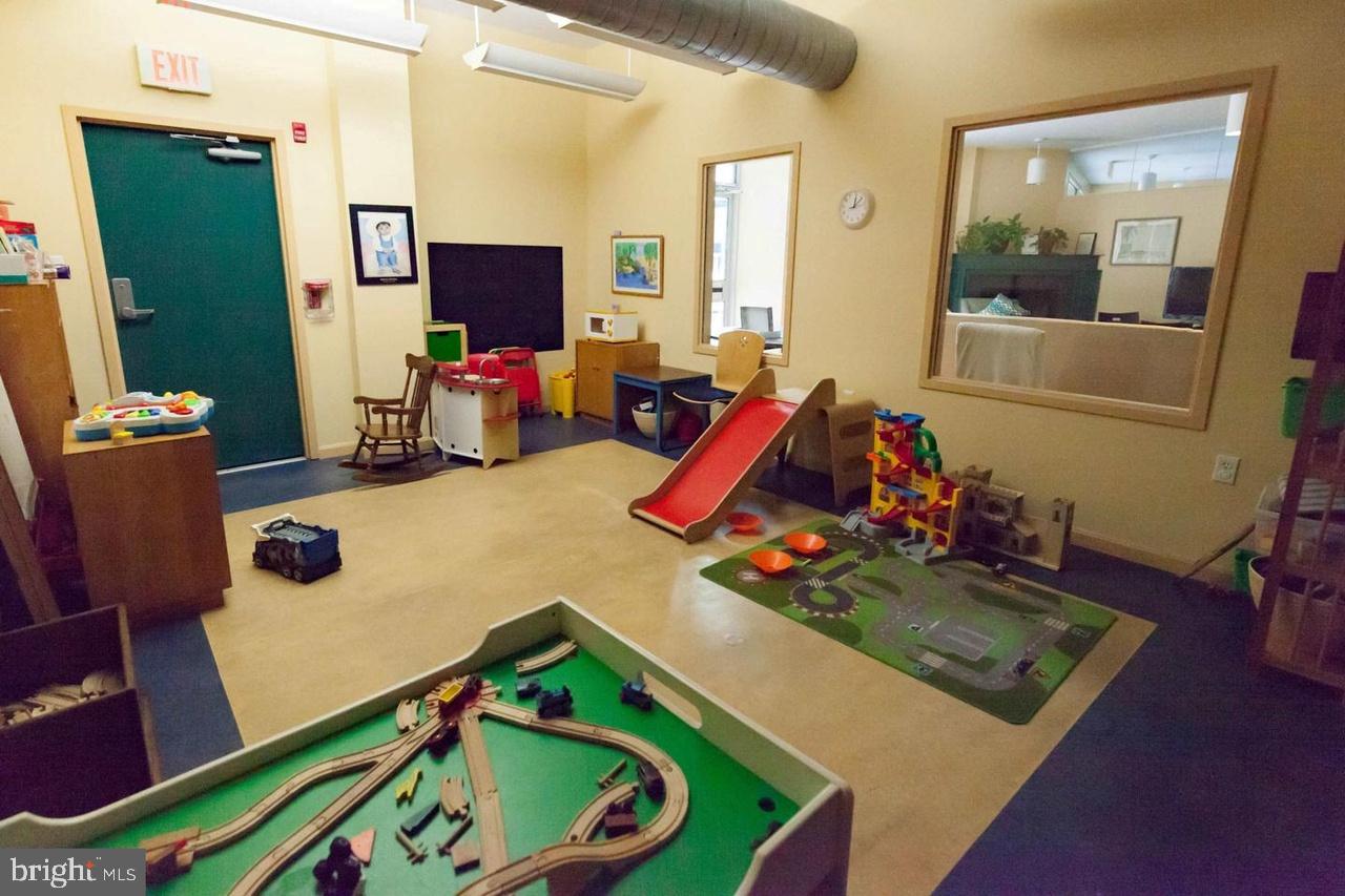 SILVER SPRING - Residential