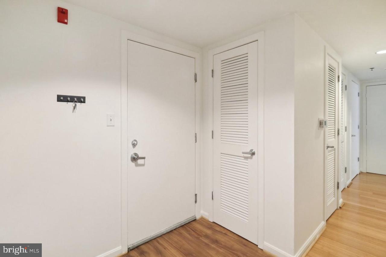 SILVER SPRING - Residential