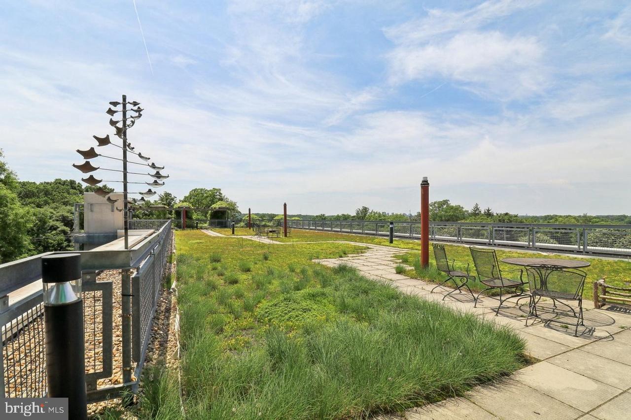 SILVER SPRING - Residential