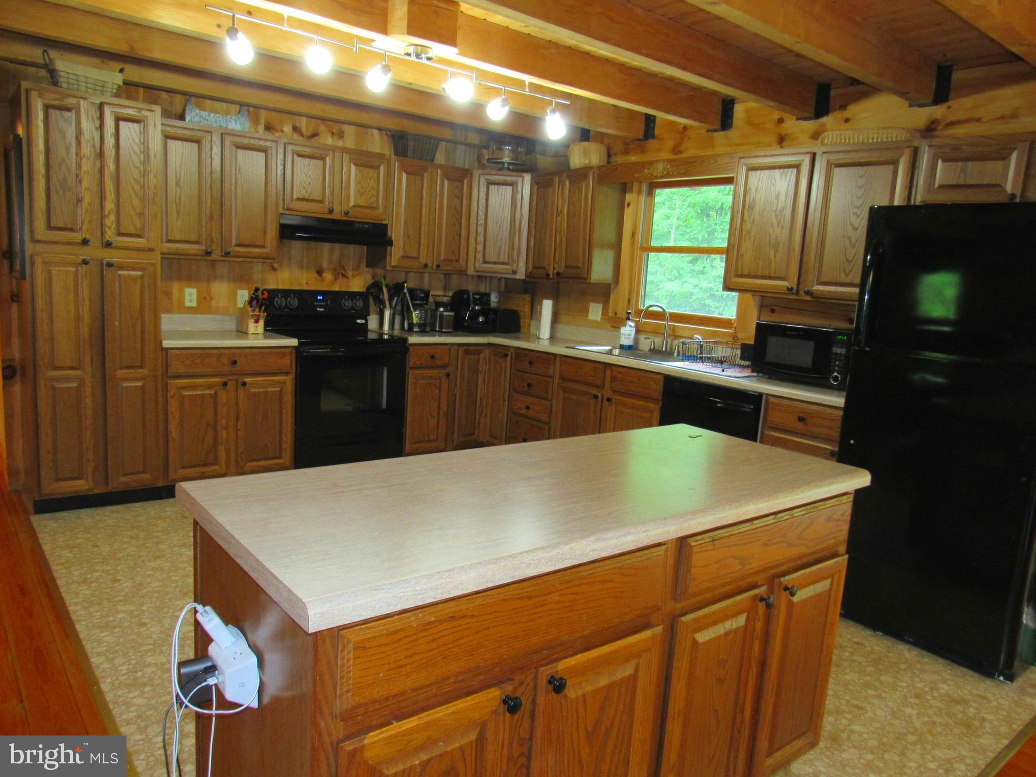 MAPLE COVE - Residential