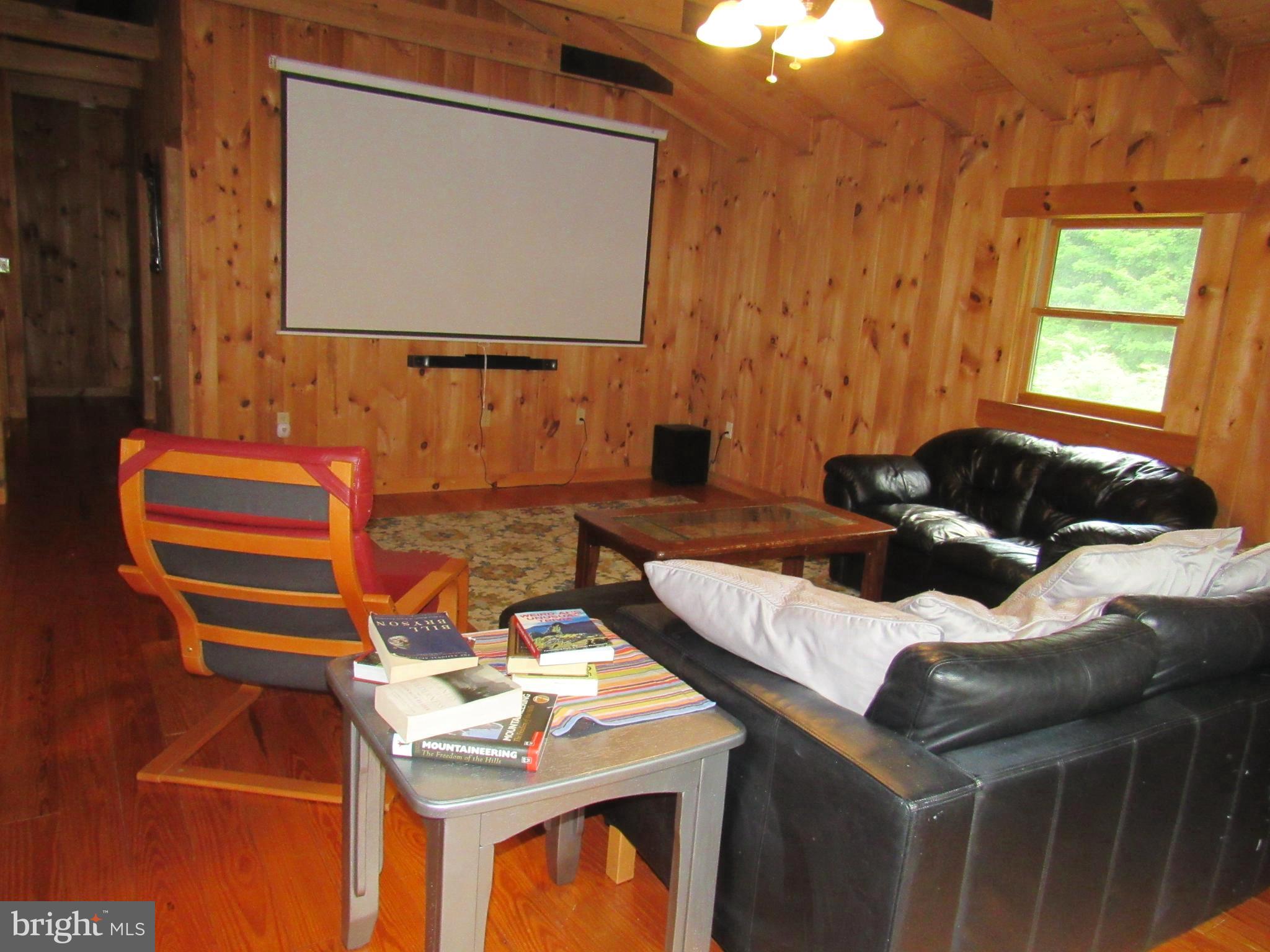 MAPLE COVE - Residential