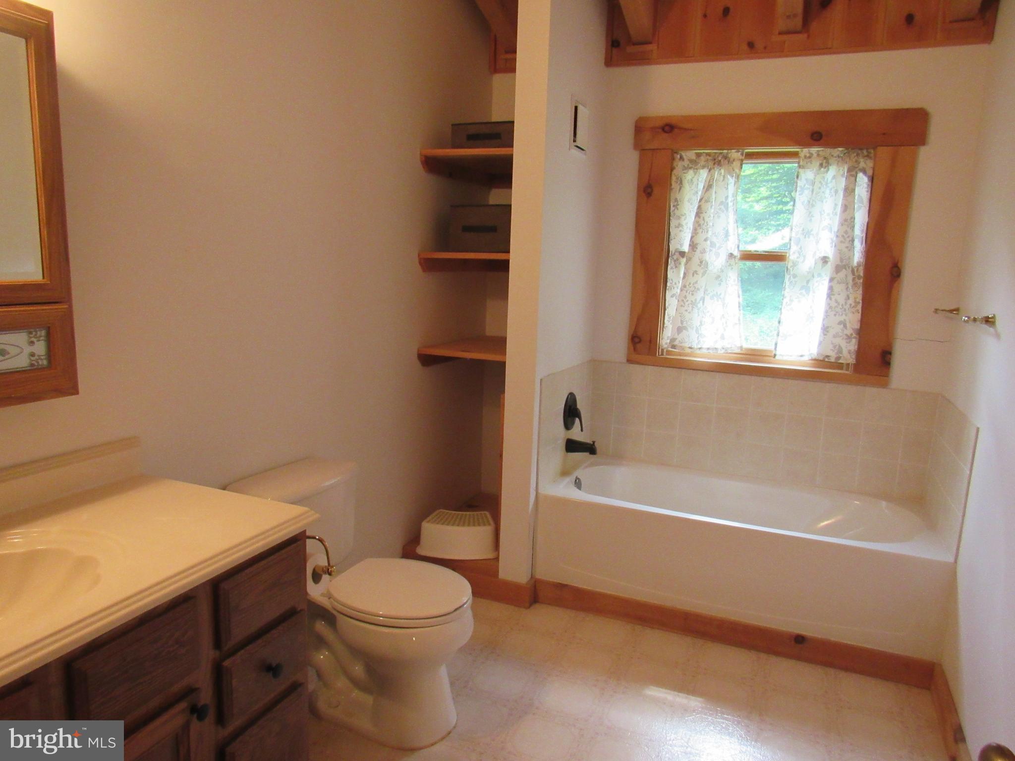 MAPLE COVE - Residential