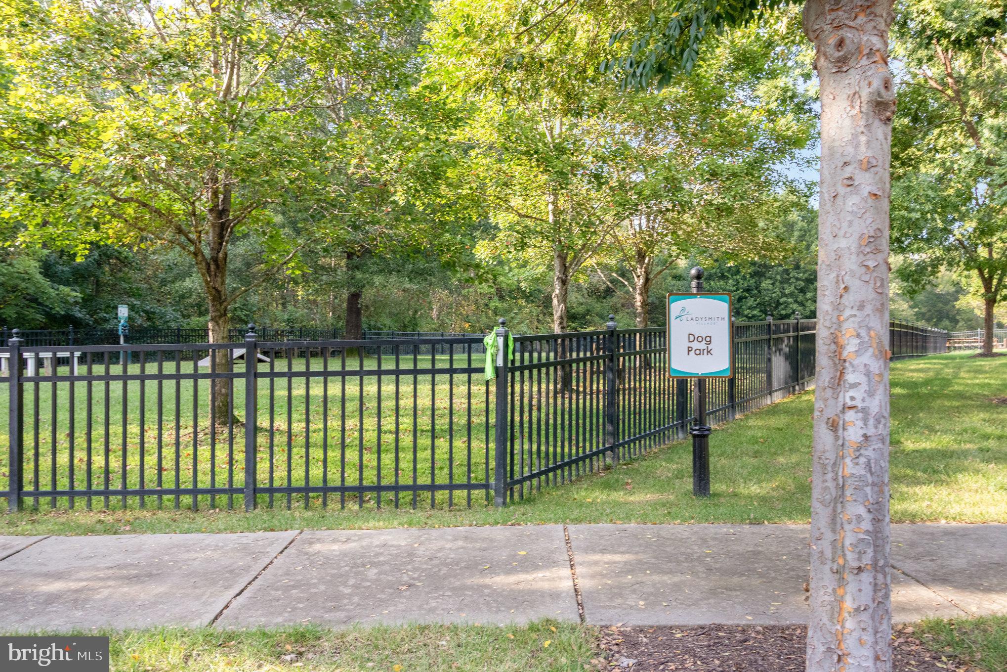 LADYSMITH VILLAGE - Residential